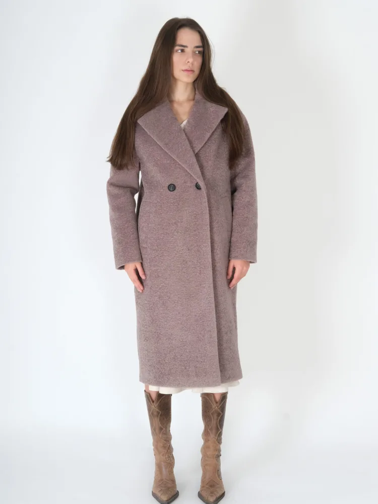 Coffee-colored Denmark coat with insulation