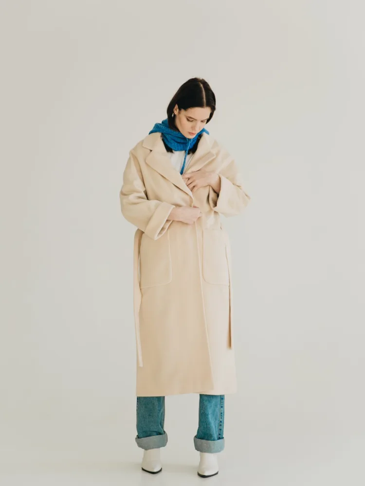 Grace coat in milky color