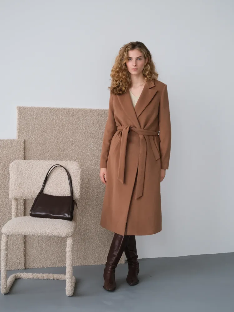 Dorothy coat in beige color