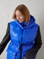 Жилетка Кері