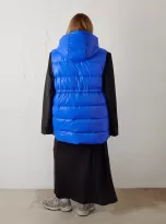 Жилетка Кері