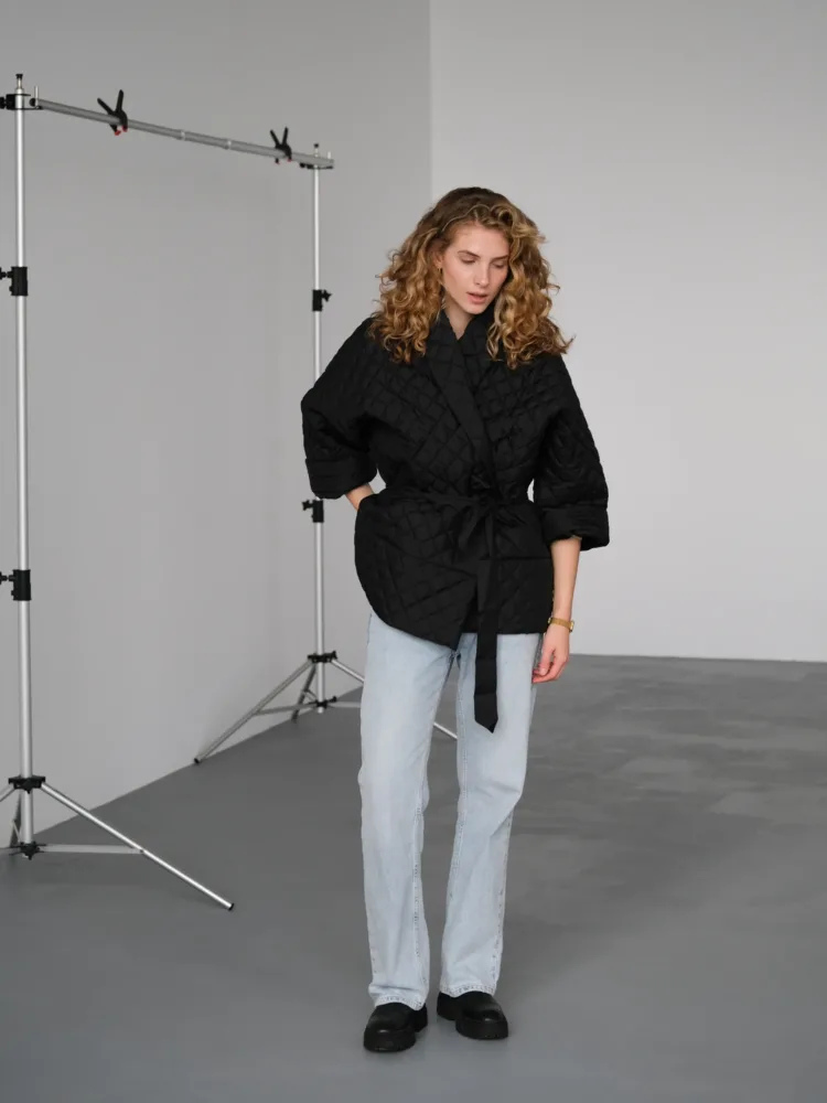 Transformer kimono jacket in black color