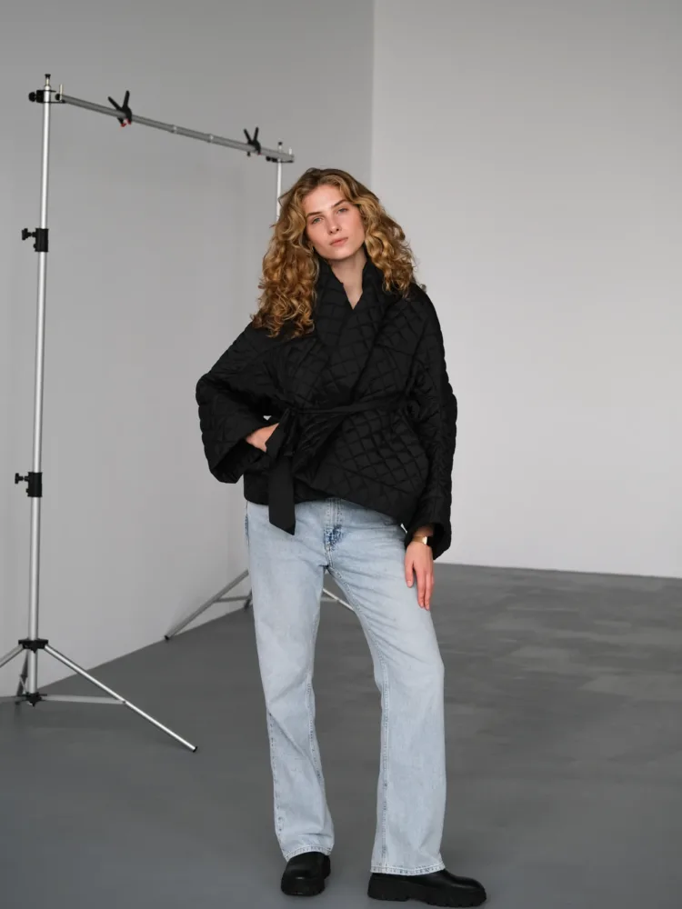 Transformer kimono jacket in black color