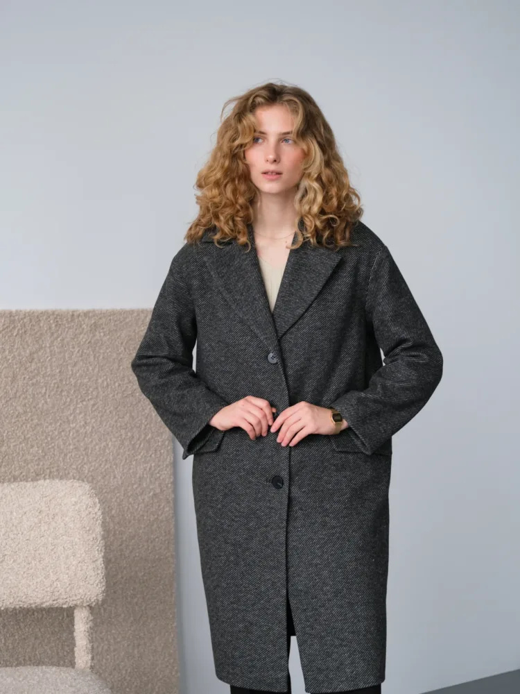 Gala coat in graphite color with insulation