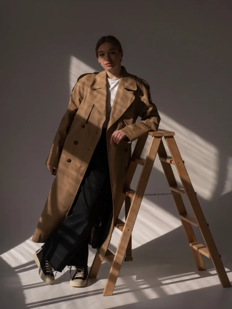 (Копія)(Копія)Milk-colored trench coat