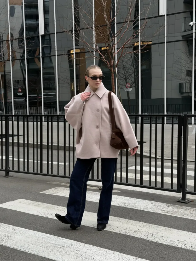 Коротке пальто Boucle «Ann» мод. B024 кольору какао