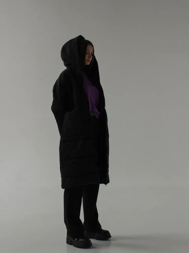 Пуховик Season мод. 0650 чорного кольору