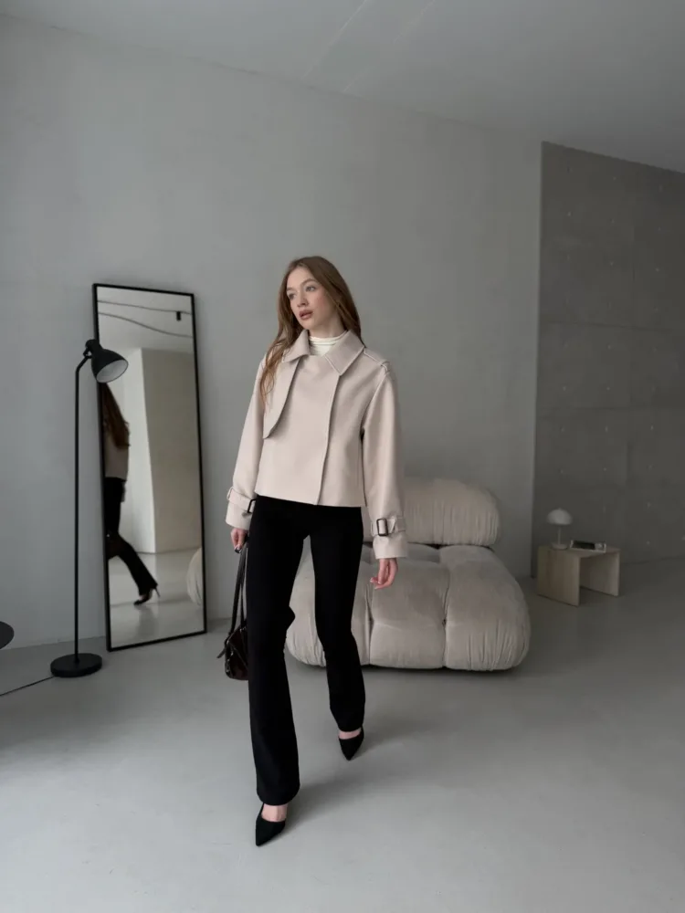 Куртка Boucle мод. Jackie ванільного кольору