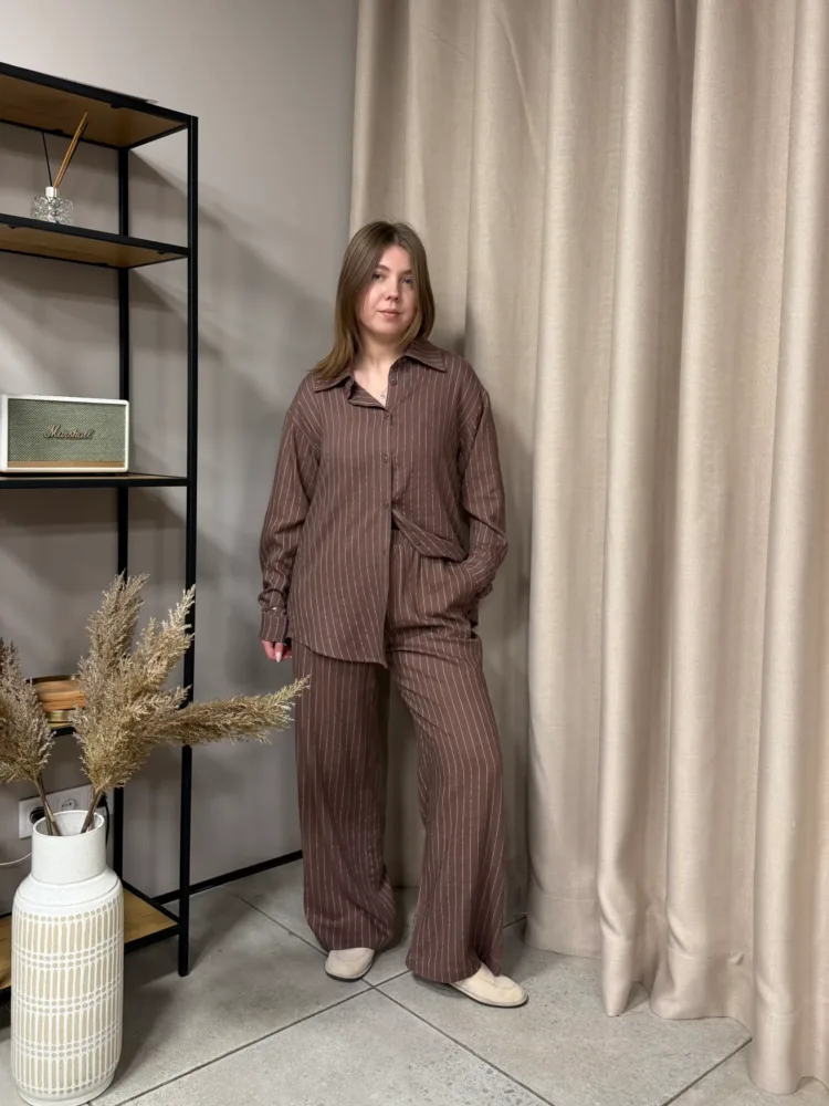 (Копія)(Копія)Alex suit in tash color made of three-thread fabric